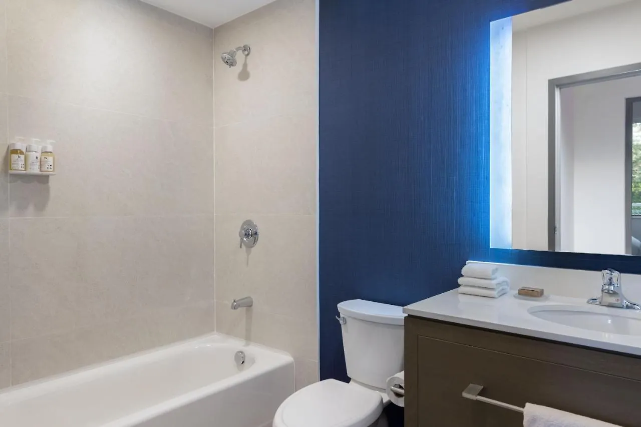 Residence Inn By Marriott بلايا ديل كارمن 3*,